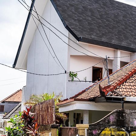 The Kamala Guest House Canggu Extérieur photo